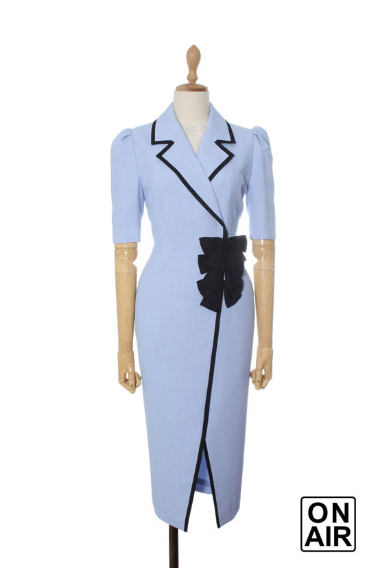 온에어 dress room Sky Blue Collar Ribbon Point Dress